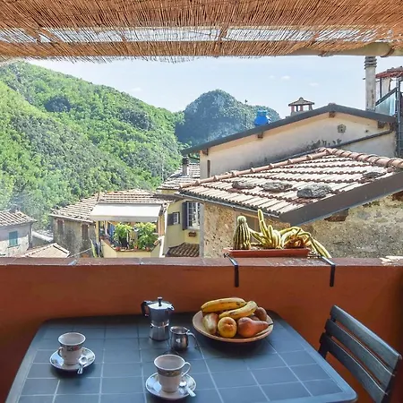 Holiday home Stunning In With 3 Bedrooms And Wifi *