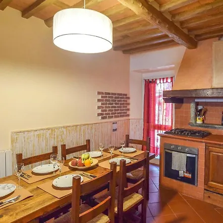 Stunning In With 3 Bedrooms And Wifi Holiday home *